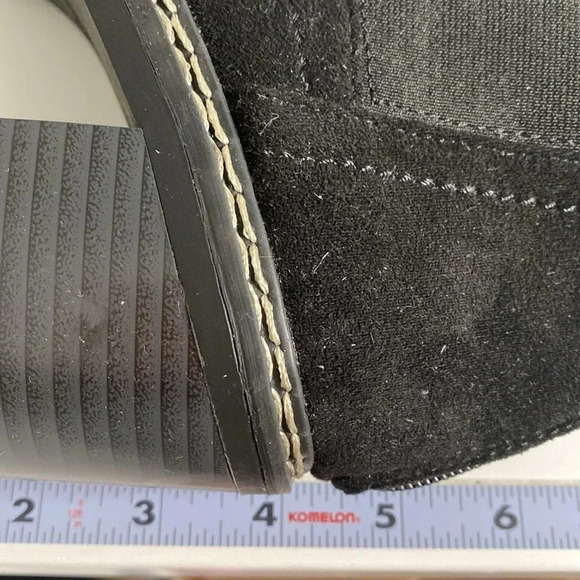 OLIVIA MILLER Afternoon Gaze Chelsea Boots - Picture 8 of 8